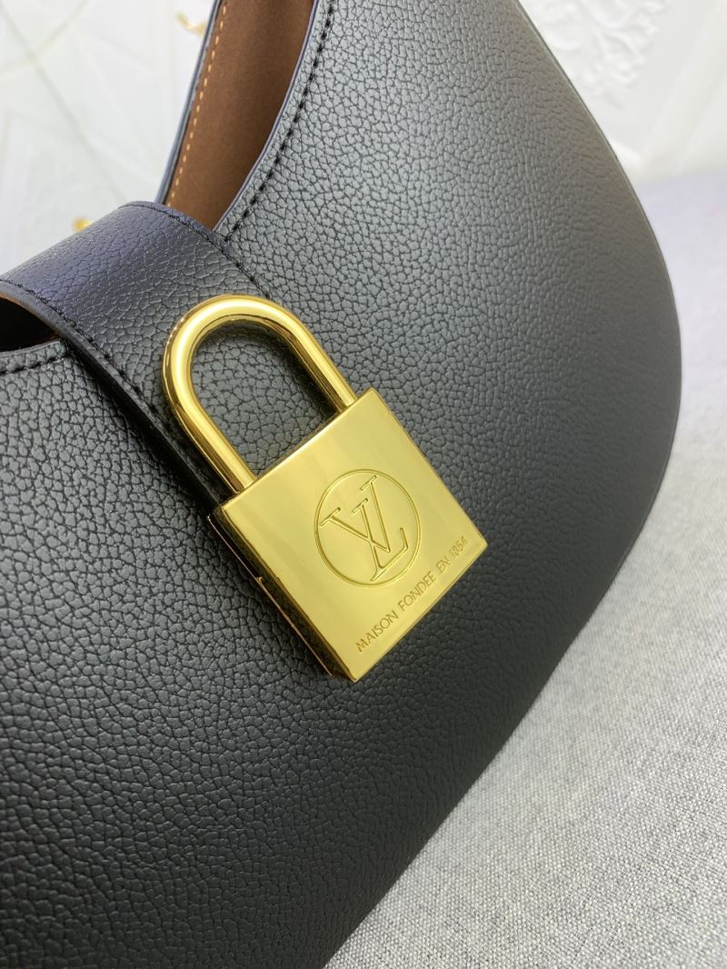 Louis Vuitton Hobo Bags